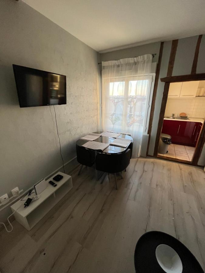 Apartmán Saint Martin Troyes Exteriér fotografie